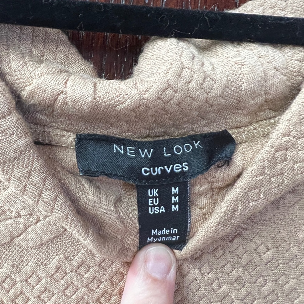 New Look Curves Mock Neck Sweater - Picture 2 of 4